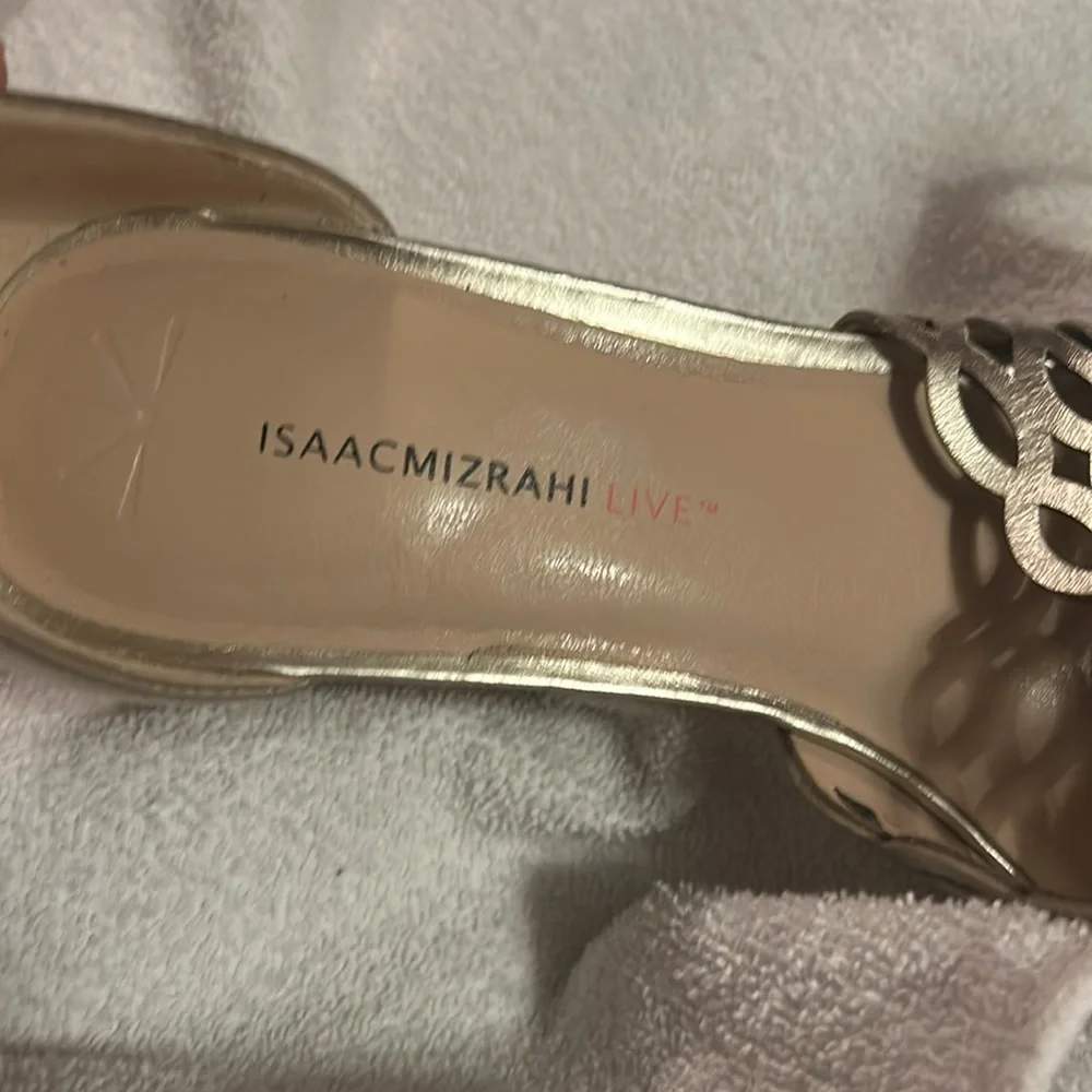 - Isaac Mizrahi metallic platform sandals. Size 9.5‎ wide